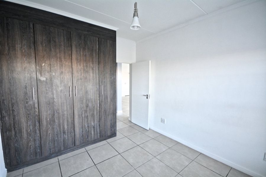 To Let 3 Bedroom Property for Rent in Sandown Western Cape